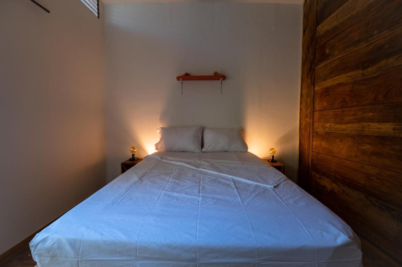 Santa Lova Eco-Hostel Isla Tintipan Tintipan Island Εξωτερικό φωτογραφία