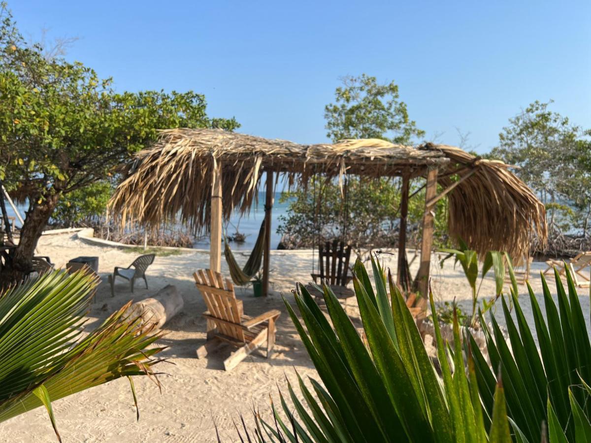 Santa Lova Eco-Hostel Isla Tintipan Tintipan Island Εξωτερικό φωτογραφία