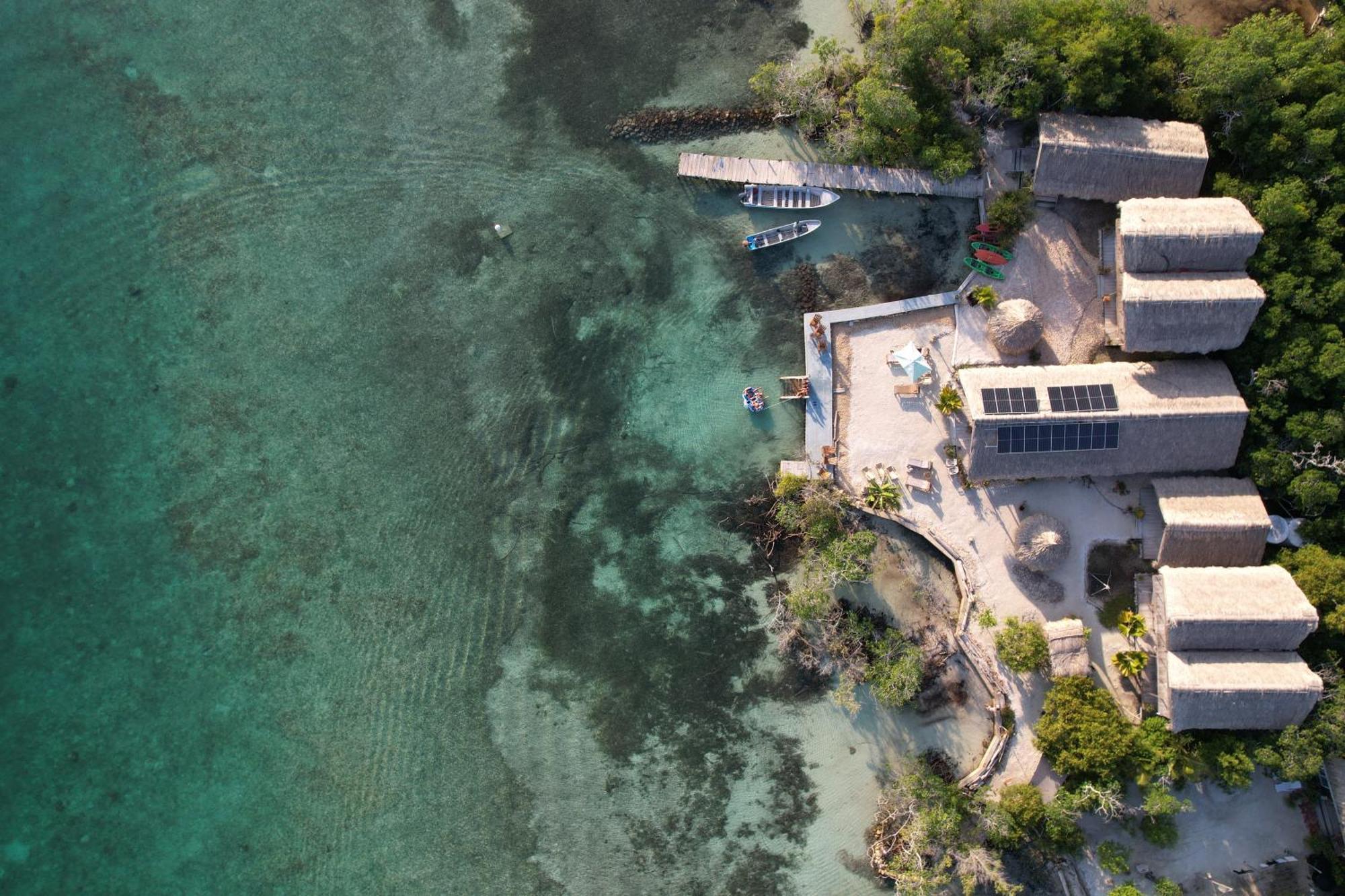 Santa Lova Eco-Hostel Isla Tintipan Tintipan Island Εξωτερικό φωτογραφία