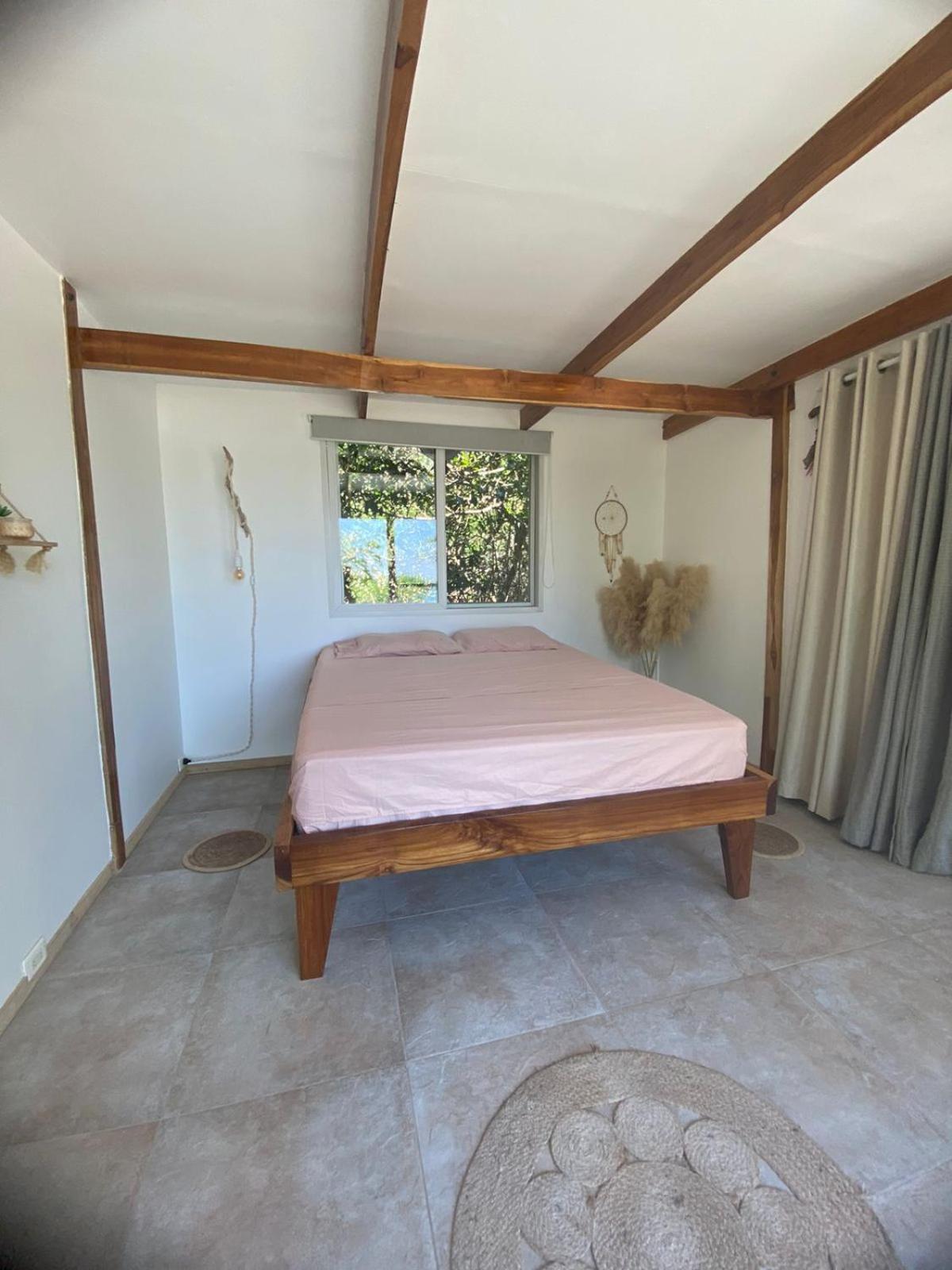 Santa Lova Eco-Hostel Isla Tintipan Tintipan Island Εξωτερικό φωτογραφία